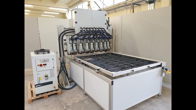 Багатоточкова машина для зварювання сталевих сіток у шаблонах